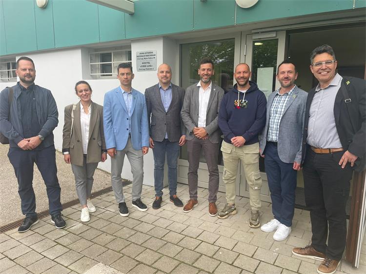 Slika /slike/Vijesti/2022/obnova pd Risnjak.jpeg